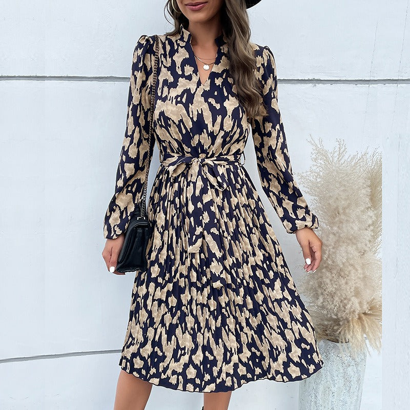 Fashion women's autumn new pleated printed long sleeved dress