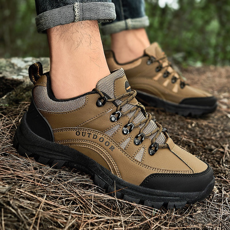 Oversized hiking shoes Men's autumn and winter outdoor sneakers leather low top hiking shoes