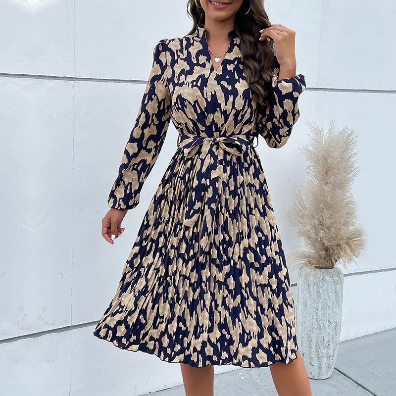 Fashion women's autumn new pleated printed long sleeved dress